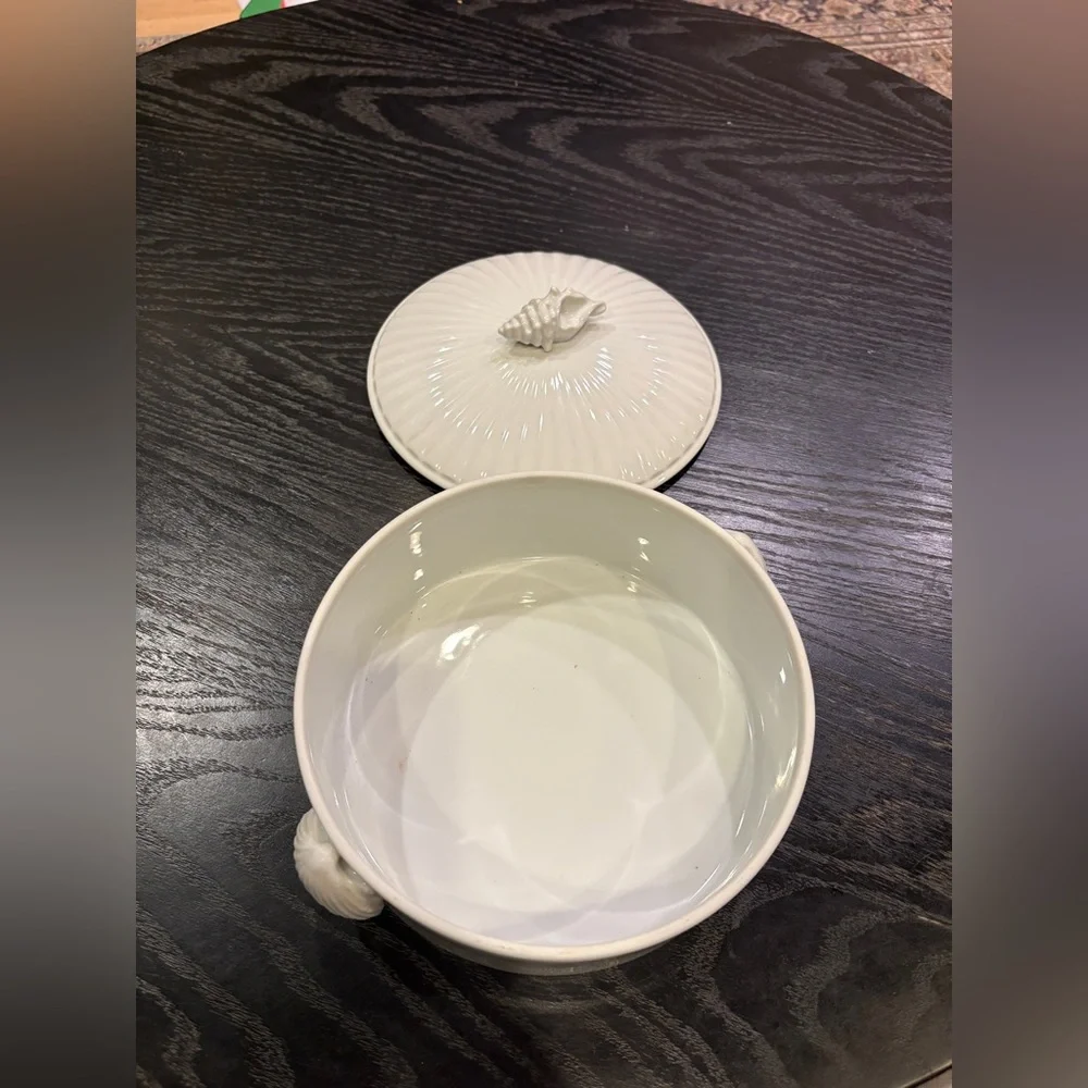 Sea Shell By Shafford Casserole Dish Oven to Table 8.5”D